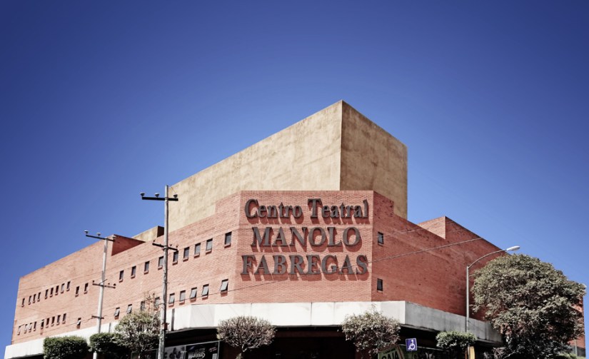 centro-teatral-manolo-fabregas